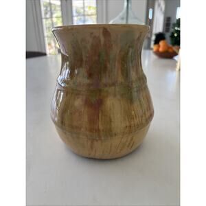 Early Artware 1920's Art Pottery Hull Vase #40 H in Circle 7
